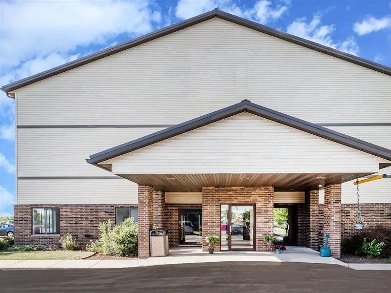 Americinn By Wyndham Columbus Wisconsin Εξωτερικό φωτογραφία