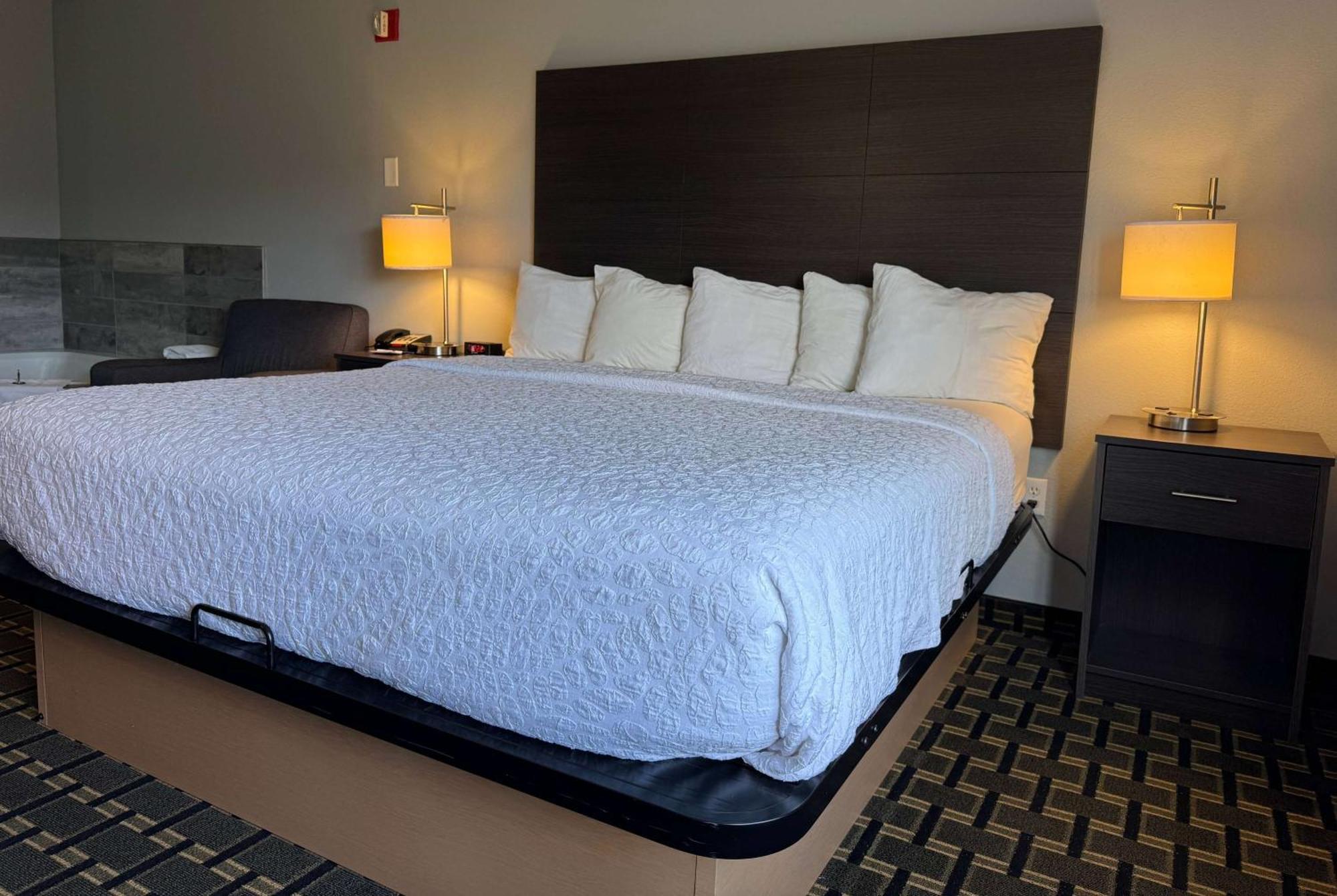 Americinn By Wyndham Columbus Wisconsin Εξωτερικό φωτογραφία