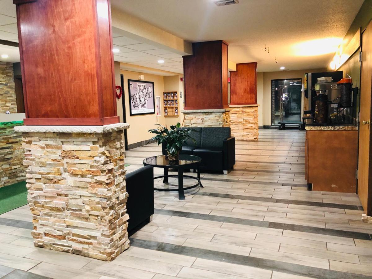 Americinn By Wyndham Columbus Wisconsin Εξωτερικό φωτογραφία