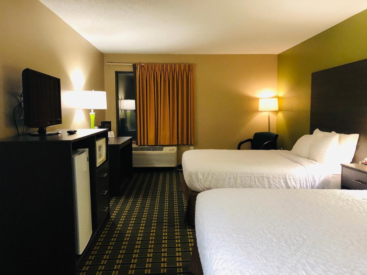 Americinn By Wyndham Columbus Wisconsin Εξωτερικό φωτογραφία